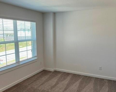 32523 Midsummer Drive - Photo Thumbnail 33