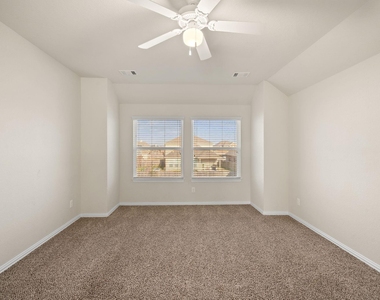 135 San Bernard Drive Drive - Photo Thumbnail 24