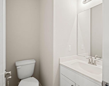 135 San Bernard Drive Drive - Photo Thumbnail 23
