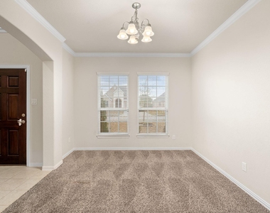 135 San Bernard Drive Drive - Photo Thumbnail 5