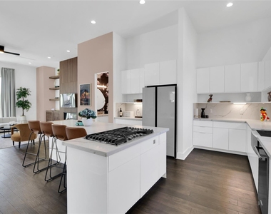 5907 Winsome Lane Lane - Photo Thumbnail 2