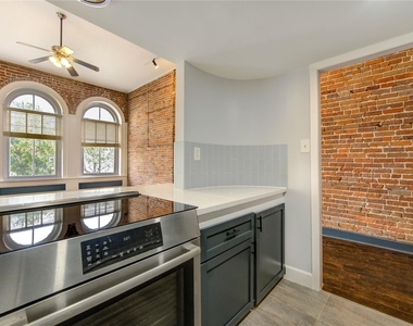 213 Tremont Street - Photo Thumbnail 9
