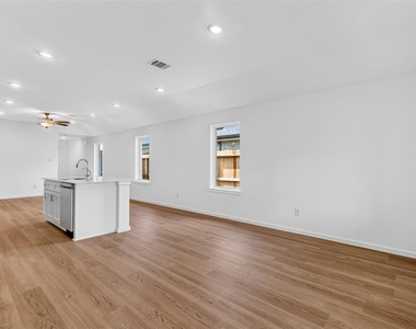 3529 Longhorn Valley Street - Photo Thumbnail 30