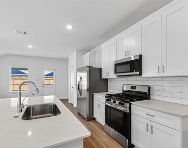 3529 Longhorn Valley Street - Photo Thumbnail 9