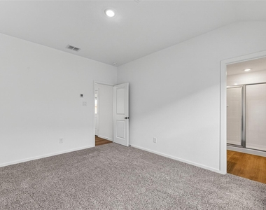 3529 Longhorn Valley Street - Photo Thumbnail 23