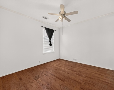 6807 Lauderwick Court - Photo Thumbnail 27