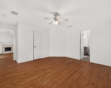 6807 Lauderwick Court - Photo Thumbnail 31