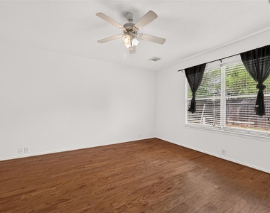 6807 Lauderwick Court - Photo Thumbnail 33