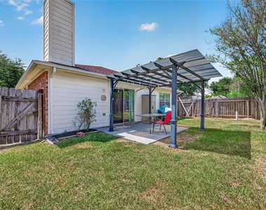 6807 Lauderwick Court - Photo Thumbnail 44