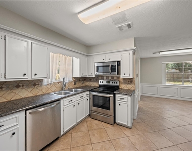 8407 Barmby Court - Photo Thumbnail 6