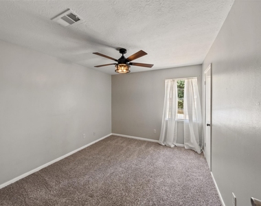 8407 Barmby Court - Photo Thumbnail 20