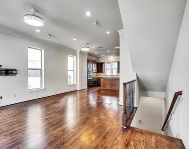2309 Hadley Street - Photo Thumbnail 5