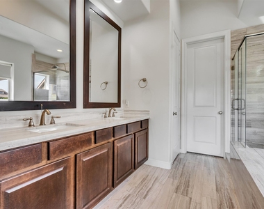 2309 Hadley Street - Photo Thumbnail 24