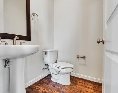 2309 Hadley Street - Photo Thumbnail 15