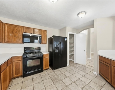 1423 Hunter Green Lane - Photo Thumbnail 1