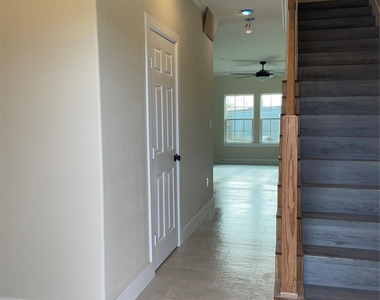 8522 Viterbo Road - Photo Thumbnail 24