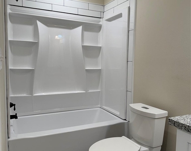 8522 Viterbo Road - Photo Thumbnail 6