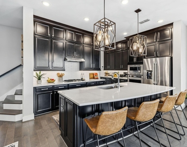 1423 Biondo Way - Photo Thumbnail 28