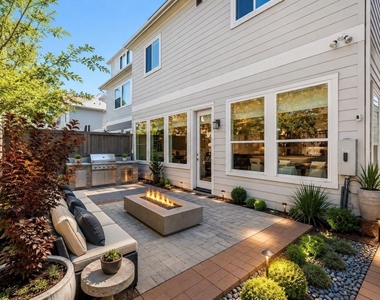 1423 Biondo Way - Photo Thumbnail 22