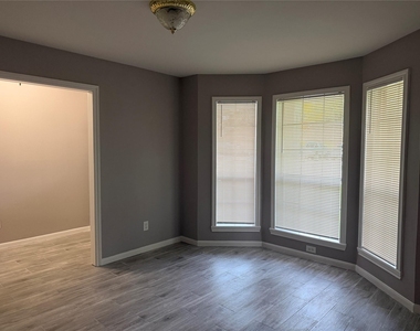 3815 Avenue R - Photo Thumbnail 5