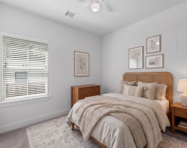 6033 Cypress Street - Photo Thumbnail 17