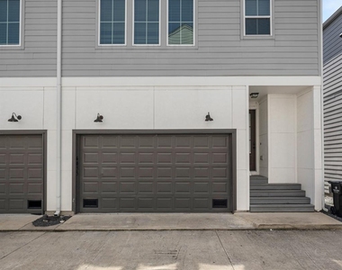 6033 Cypress Street - Photo Thumbnail 24