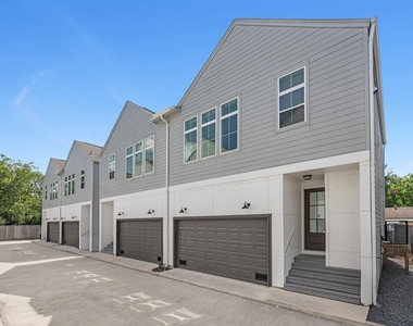 6033 Cypress Street - Photo Thumbnail 1