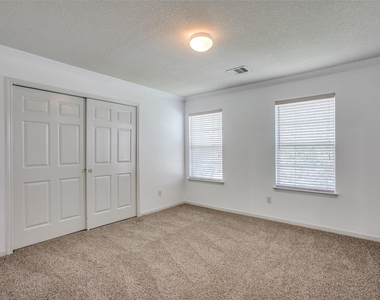 9907 Valance Way - Photo Thumbnail 22