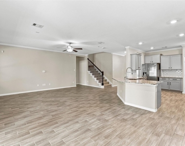 309 Lochvale Peak Court - Photo Thumbnail 11