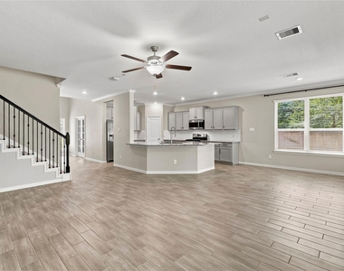 309 Lochvale Peak Court - Photo Thumbnail 9