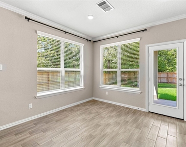 309 Lochvale Peak Court - Photo Thumbnail 10