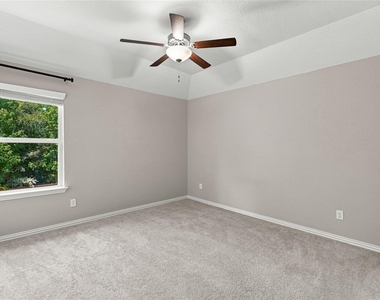 309 Lochvale Peak Court - Photo Thumbnail 22