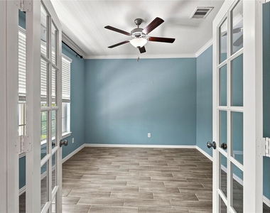 309 Lochvale Peak Court - Photo Thumbnail 3