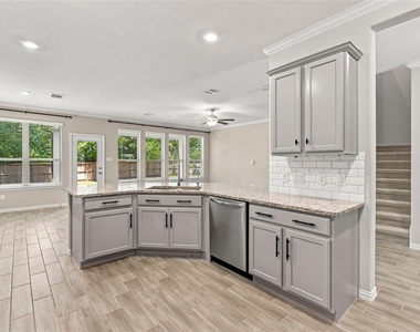 309 Lochvale Peak Court - Photo Thumbnail 6