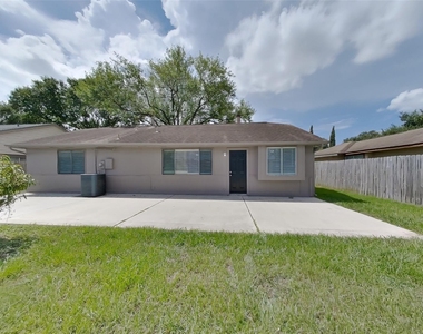 3446 Edgecreek Drive - Photo Thumbnail 14
