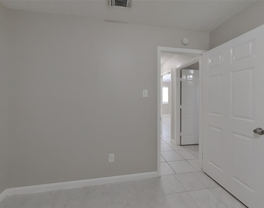 3446 Edgecreek Drive - Photo Thumbnail 9