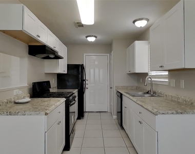 3446 Edgecreek Drive - Photo Thumbnail 4
