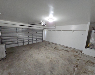 1306 Squire Drive - Photo Thumbnail 22