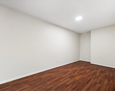 1515 Brazos Gate Drive - Photo Thumbnail 24