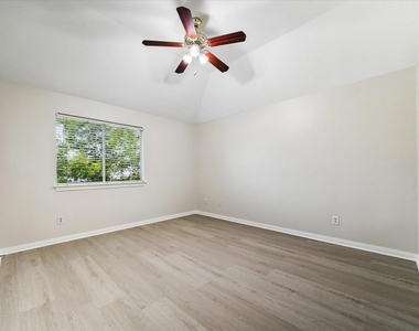 1515 Brazos Gate Drive - Photo Thumbnail 20