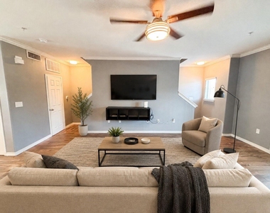 9200 Westheimer Road - Photo Thumbnail 4