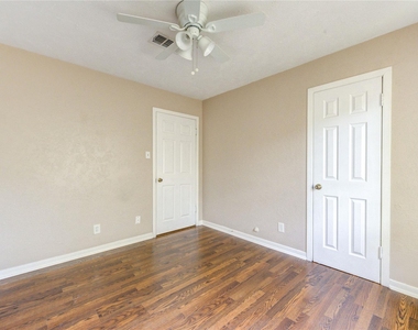 3205 Hays Street - Photo Thumbnail 16