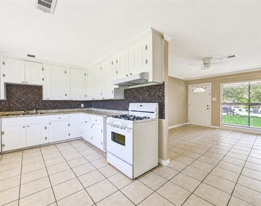 3205 Hays Street - Photo Thumbnail 32