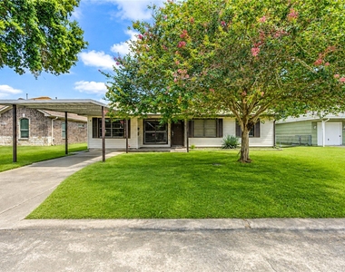 3205 Hays Street - Photo Thumbnail 1