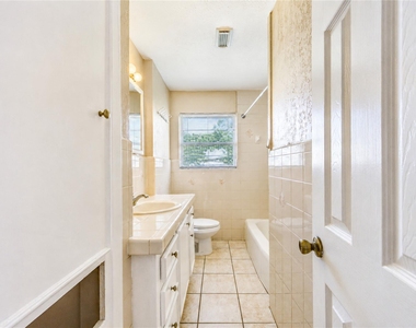 3205 Hays Street - Photo Thumbnail 17