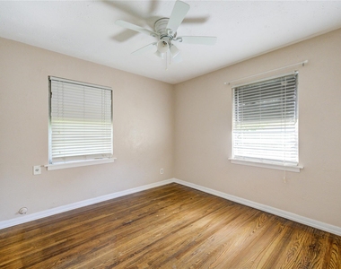 3205 Hays Street - Photo Thumbnail 20