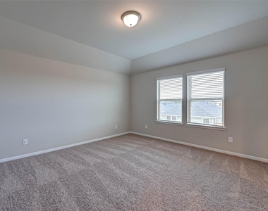 21450 Holly Heights Road - Photo Thumbnail 13