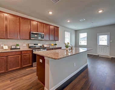21450 Holly Heights Road - Photo Thumbnail 6