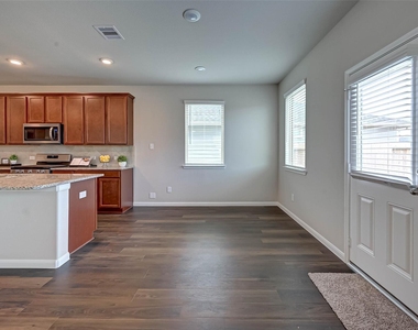 21450 Holly Heights Road - Photo Thumbnail 9