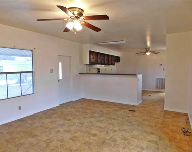 1607 Mallard Lane - Photo Thumbnail 1
